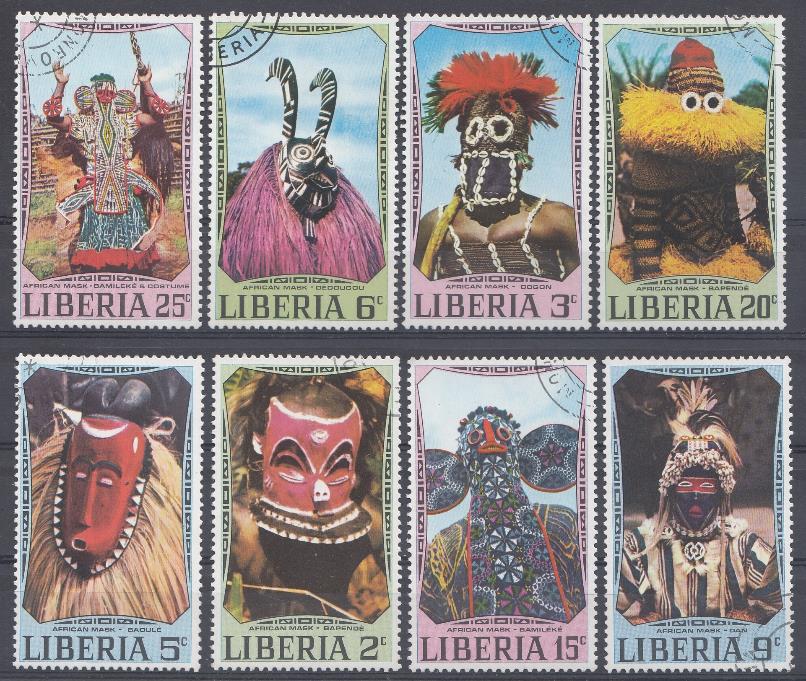 Либерия. Одежды и маски народов Африки.