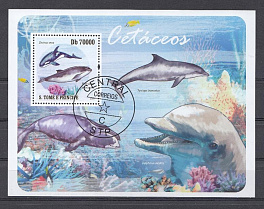 Дельфины. Сан- Томе и Принсипи.2009 год. 